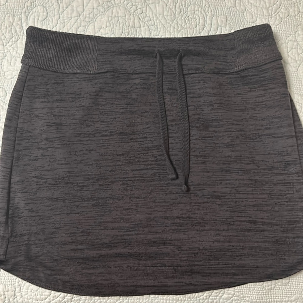 Athleta skirt; small